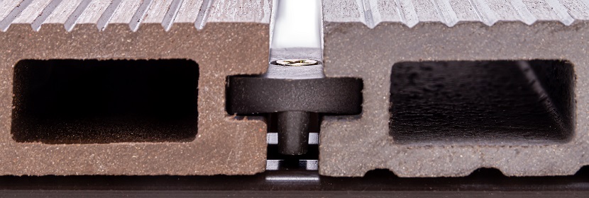 塑木復(fù)合材料人工氣候老化試驗(yàn)